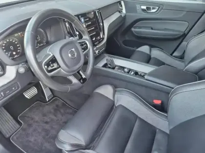 Photo 9 Volvo XC60  T6 AWD 253 + 87ch R-Design Geartronic