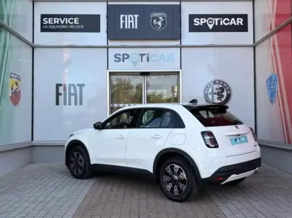 Photo 5 Fiat 600  1.2 Hybrid Turbo 145ch Pop eDCT6 Step 2