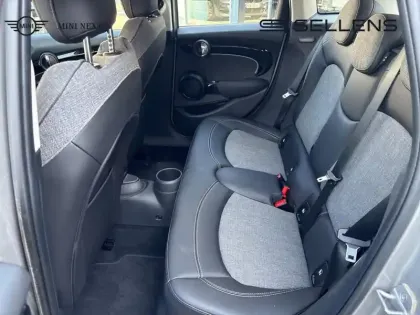 Photo 16 Mini Mini  5 Portes Cooper 136ch Edition Premium BVA7