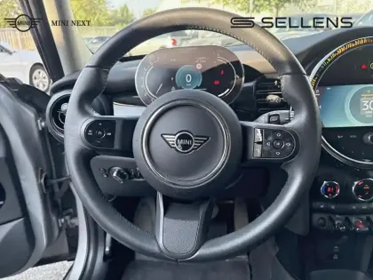 Photo 7 Mini Mini  5 Portes Cooper 136ch Edition Premium BVA7