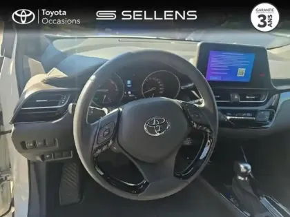 Photo 8 Toyota C-HR  2.0 Hybride 184ch Design Ultimate E-CVT