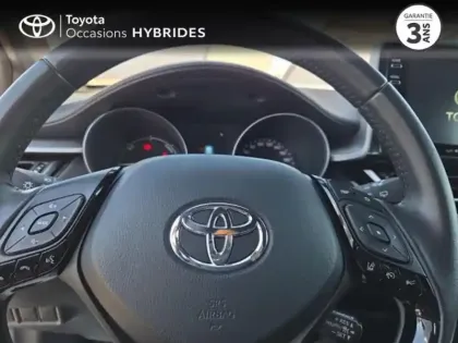 Photo 8 Toyota C-HR  1.8 Hybride 122ch Dynamic Ultimate E-CVT