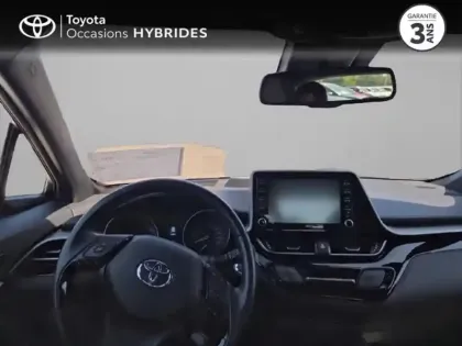 Photo 7 Toyota C-HR  1.8 Hybride 122ch Dynamic Ultimate E-CVT