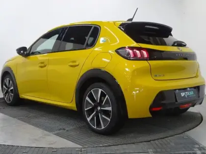 Photo 11 Peugeot 208  e- 136ch GT