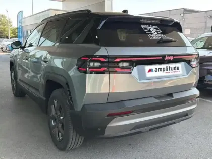 Photo 6 Jeep Compass  1.2 Turbo T3 145ch e-Hybrid First Edition BVR6