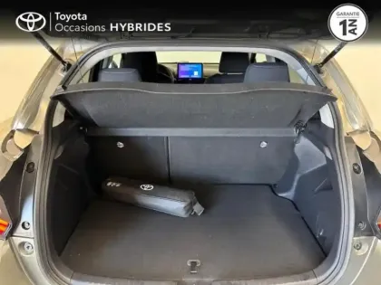 Photo 9 Toyota Yaris  116h Design 5p MC24