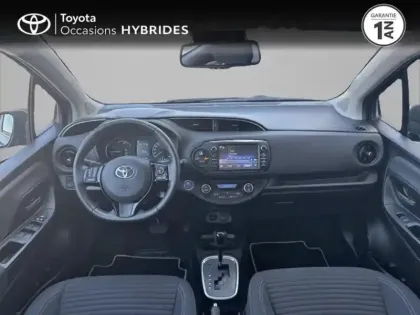 Photo 7 Toyota Yaris  100h Dynamic 5p RC18