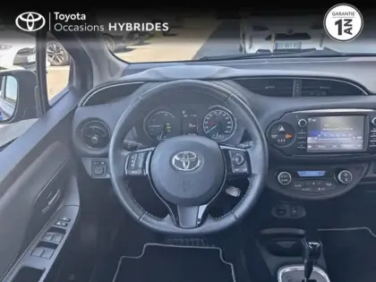Photo 8 Toyota Yaris  100h Dynamic 5p RC18