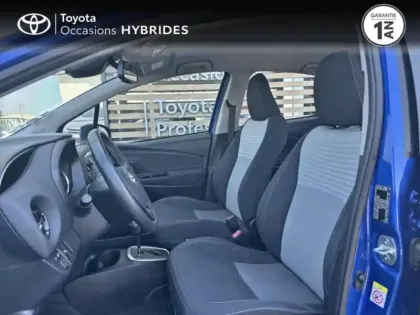 Photo 10 Toyota Yaris  100h Dynamic 5p RC18