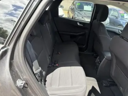 Photo 11 Ford Kuga  2.5 Duratec 180ch Hybrid FlexiFuel Titanium Powershift