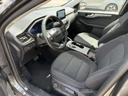 Photo 9 Ford Kuga  2.5 Duratec 180ch Hybrid FlexiFuel Titanium Powershift