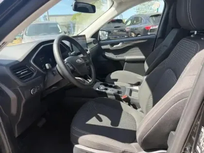 Photo 9 Ford Kuga  2.5 Duratec 180ch Hybrid FlexiFuel Titanium Powershift