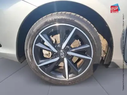 Photo 9 Toyota Auris  Touring Sports HSD 136h Collection