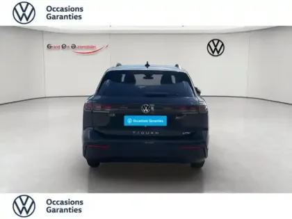 Photo 7 Volkswagen Tiguan  1.5 eTSI 130ch VW Edition DSG7