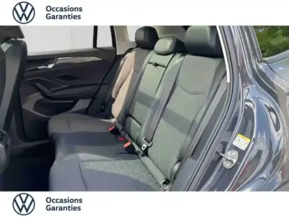 Photo 12 Volkswagen Tiguan  1.5 eTSI 130ch VW Edition DSG7