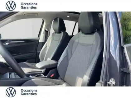 Photo 11 Volkswagen Tiguan  1.5 eTSI 130ch VW Edition DSG7