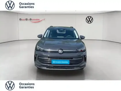 Photo 6 Volkswagen Tiguan  1.5 eTSI 130ch VW Edition DSG7