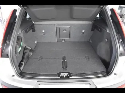 Photo 15 Volvo XC40  B3 163ch Ultra DCT 7