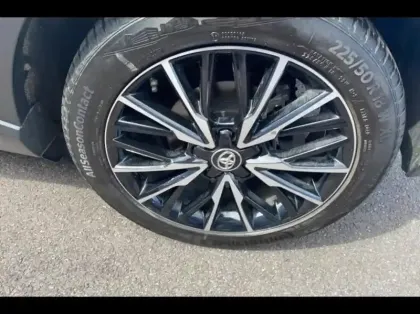 Photo 12 Toyota C-HR   Hybride Distinctive