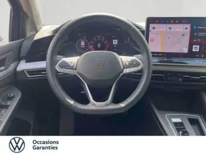 Photo 10 Volkswagen Golf  1.5 eTSI EVO2 116ch VW Edition DSG7