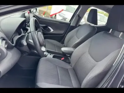Photo 9 Toyota Yaris   Hybride DynamicBusPack MY22 NG 116h