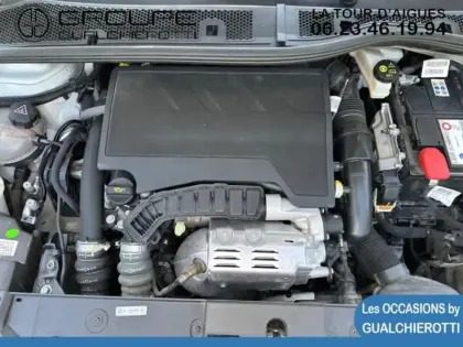 Photo 14 Peugeot 208  1.2 PureTech 100ch S&S GT Line EAT8