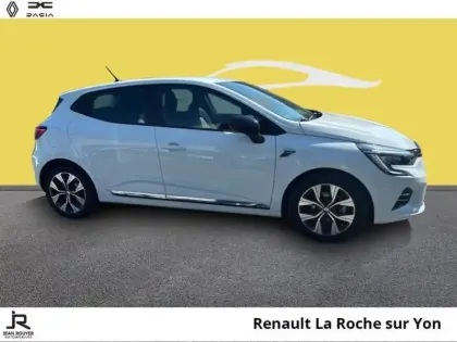 Photo 12 Renault Clio  1.6 E-Tech hybride 140ch Limited -21N