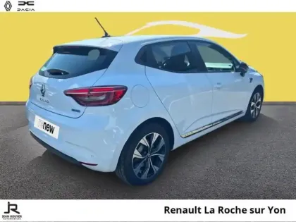 Photo 11 Renault Clio  1.6 E-Tech hybride 140ch Limited -21N
