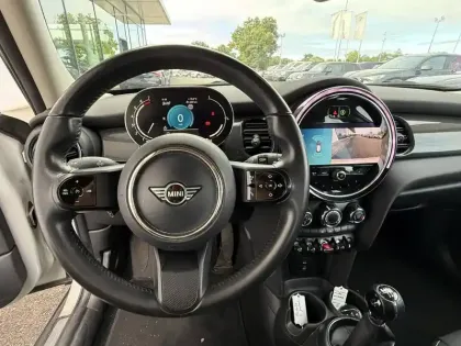 Photo 19 Mini Mini  5 Portes Cooper 136ch  Business Design