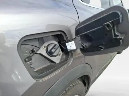 Photo 9 Renault Captur  1.6 E-Tech hybride 145ch Techno Fast Track