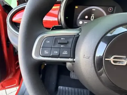 Photo 13 Fiat 600  1.2 Hybrid Turbo 145ch Pop eDCT6 Step 2