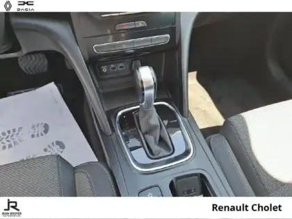 Photo 5 Renault Megane  1.6 E-Tech Plug-in hybrid 160ch Evolution