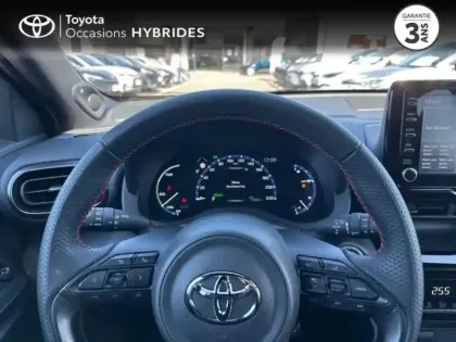 Photo 12 Toyota Yaris  Cross 116h GR Sport Pack Techno