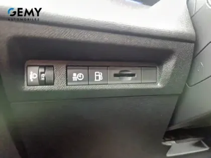 Photo 45 Peugeot 308  SW PHEV 180 e-EAT8