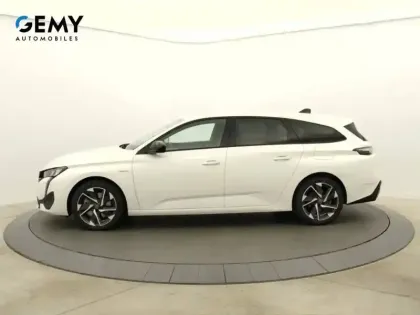 Photo 43 Peugeot 308  SW PHEV 180 e-EAT8