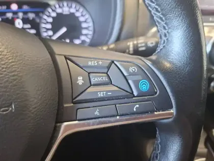Photo 31 Nissan Juke  HYBRID 143