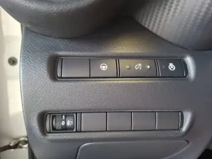 Photo 28 Nissan Juke  HYBRID 143