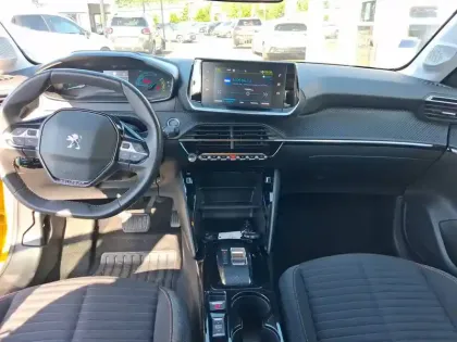 Photo 10 Peugeot 208  Electrique 50 kWh 136ch