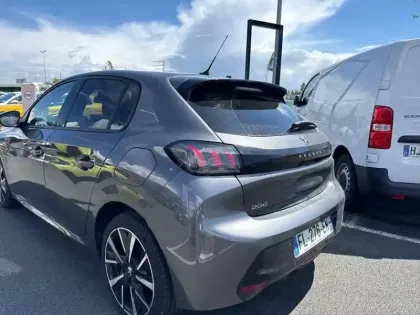 Photo 16 Peugeot 208  PureTech 100 S&S BVM6