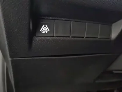 Photo 49 Peugeot 208  PureTech 100 S&S BVM6