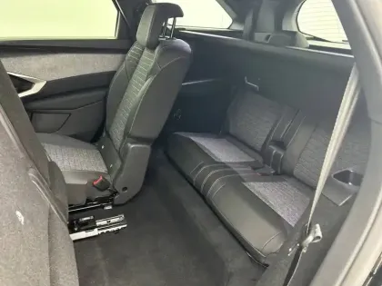 Photo 14 Peugeot 5008  Hybrid 145 ch e-DCS6
