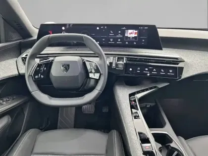 Photo 7 Peugeot 5008  Hybrid 145 ch e-DCS6