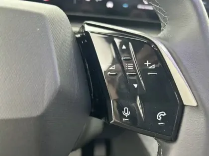 Photo 20 Peugeot 5008  Hybrid 145 ch e-DCS6