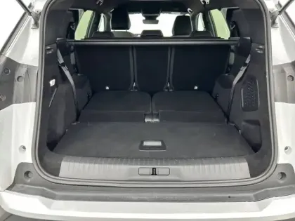Photo 5 Peugeot 5008  Hybrid 145 ch e-DCS6