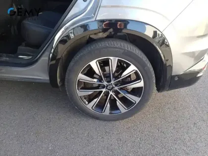 Photo 10 Renault Austral  E-Tech hybrid 200