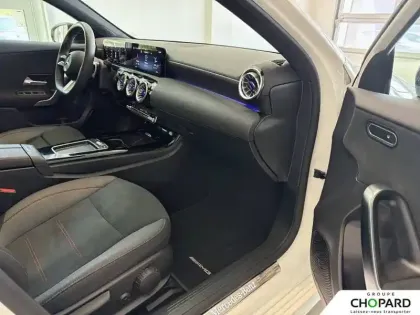 Photo 12 Mercedes Classe A  200 d
