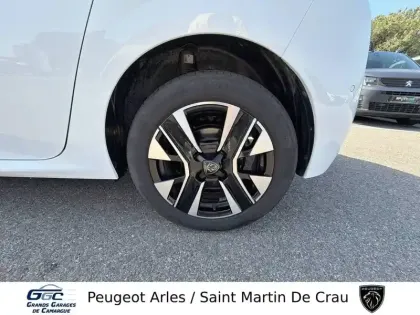 Photo 10 Peugeot 208  Hybrid 110 ch e-DCS6