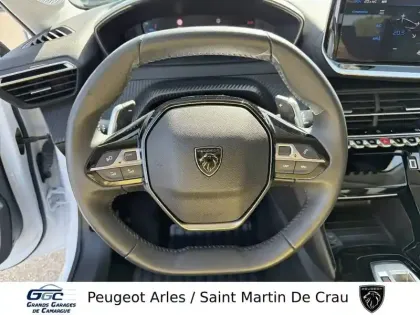 Photo 12 Peugeot 208  Hybrid 110 ch e-DCS6