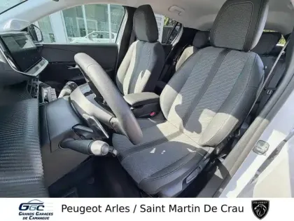 Photo 8 Peugeot 208  Hybrid 110 ch e-DCS6