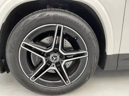 Photo 17 Mercedes GLA  180 d 8G-DCT